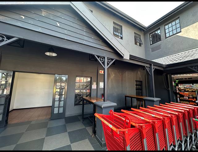 89M² OFFICE TO LET IN PARKMORE